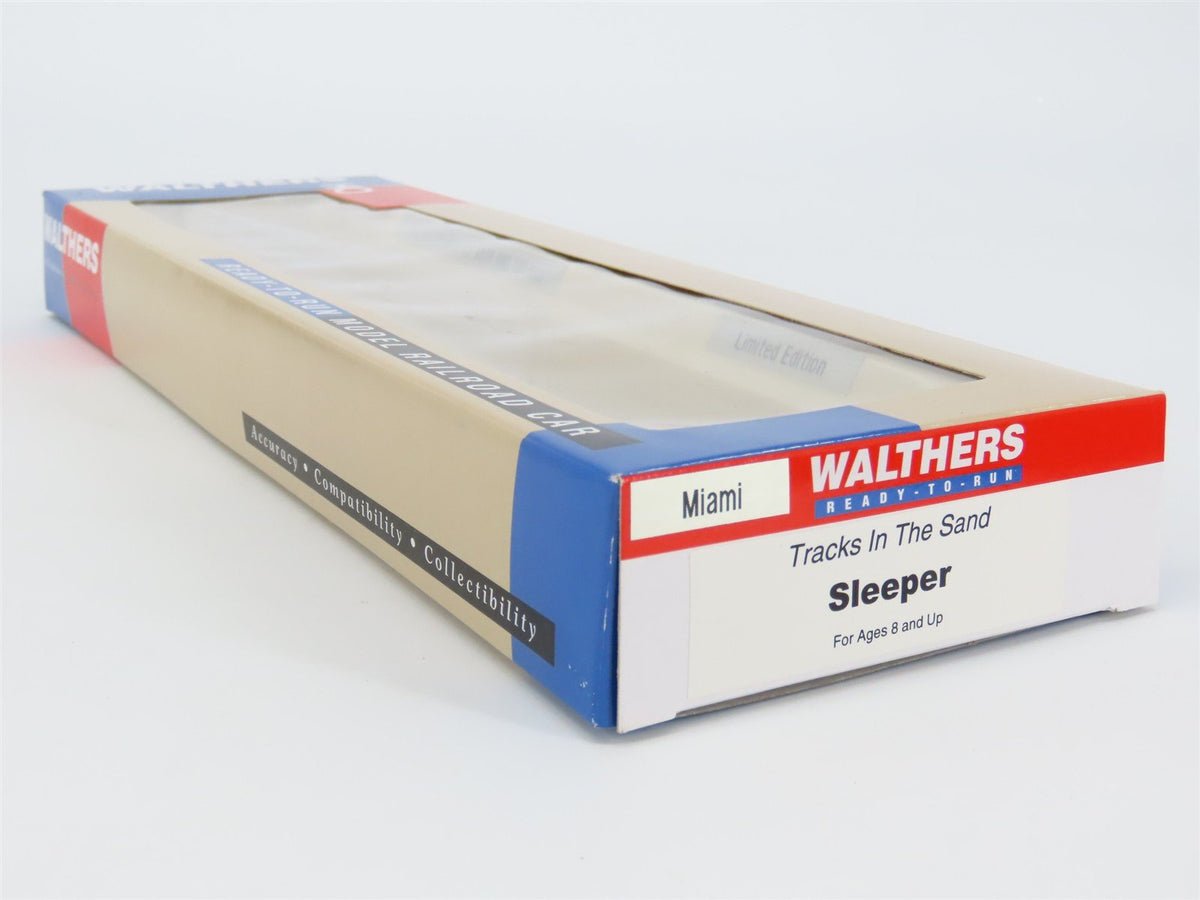 HO Scale Walthers &quot;Tracks in the Sand 2002&quot; Bi-Level Sleeper Passenger Car