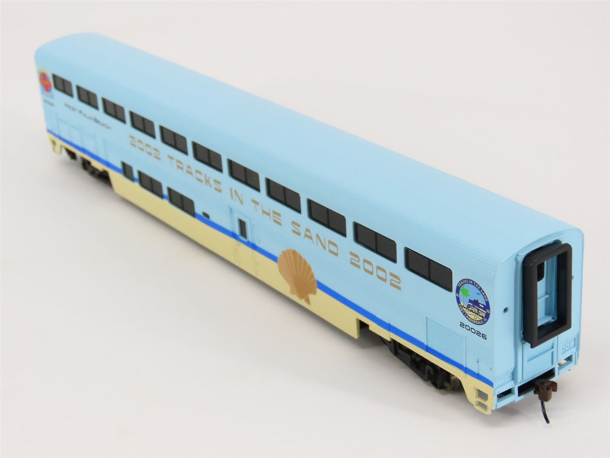 HO Scale Walthers &quot;Tracks in the Sand 2002&quot; Bi-Level Coach Passenger Car