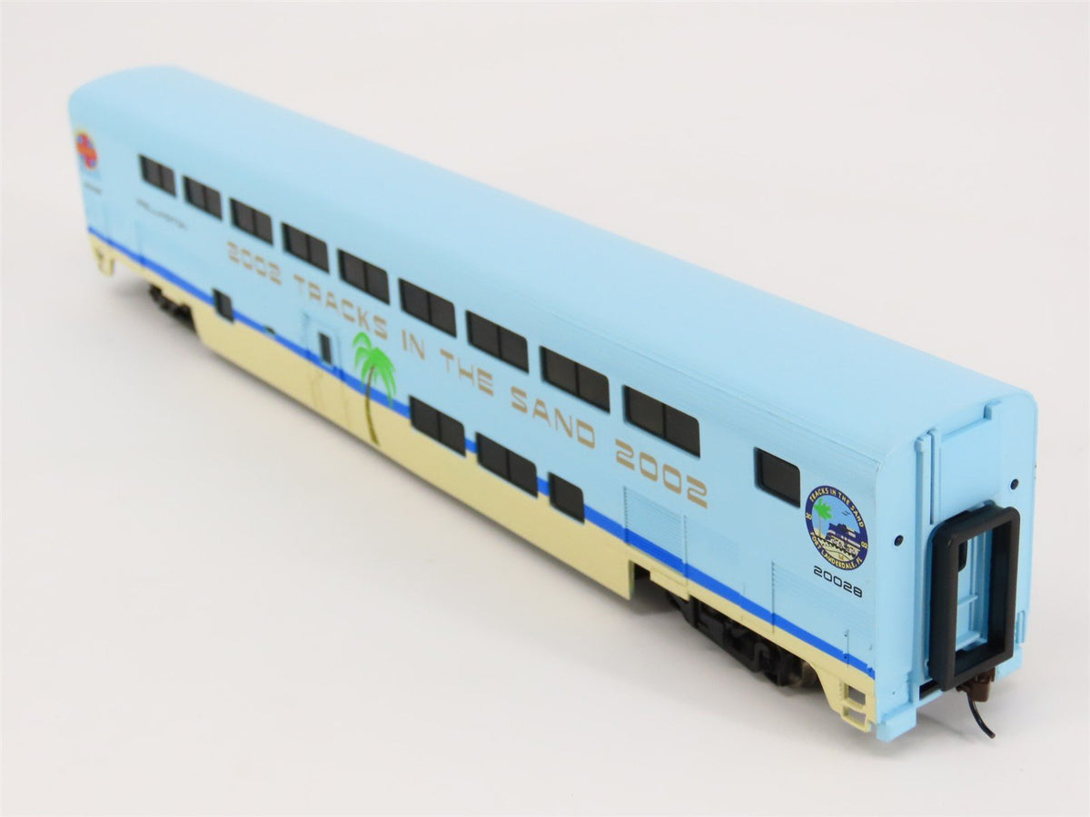 HO Walthers &quot;Tracks in the Sand 2002&quot; Bi-Level Transitional Sleeper Passenger