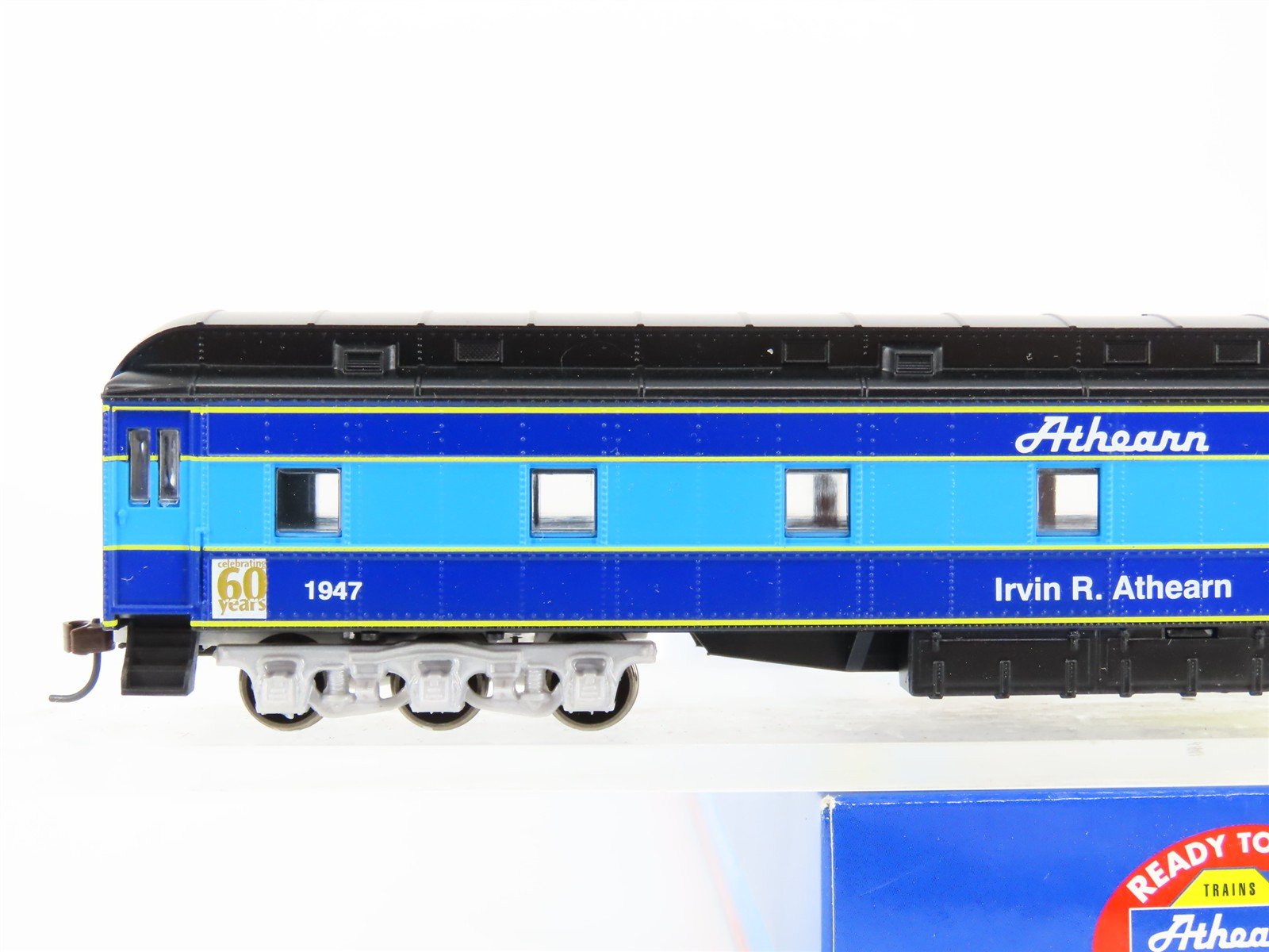 HO Athearn 95999 60th Anniversary Observation Passenger Car 