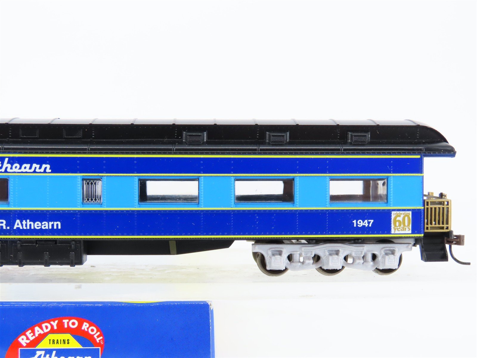 HO Athearn 95999 60th Anniversary Observation Passenger Car 