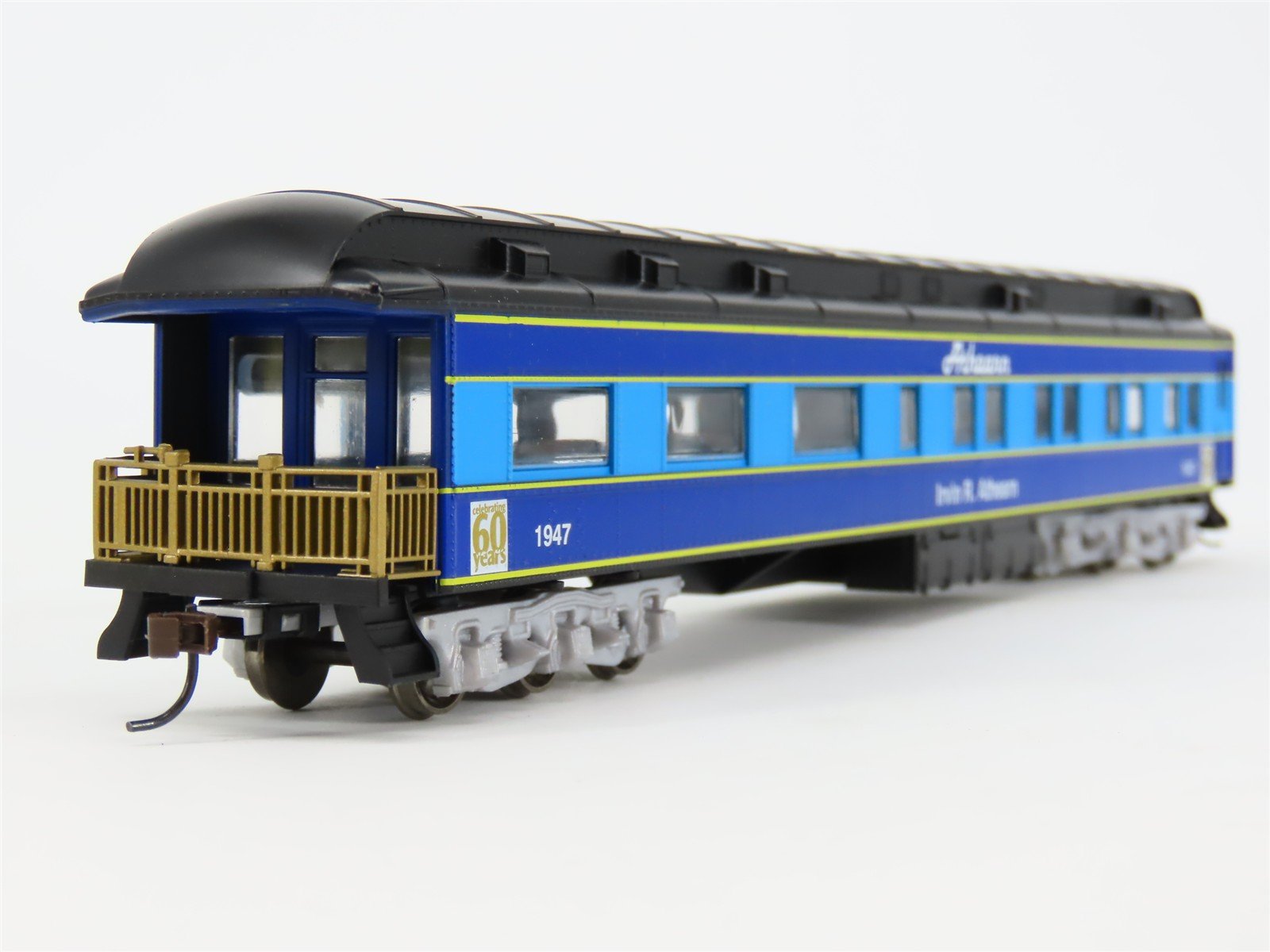 HO Athearn 95999 60th Anniversary Observation Passenger Car 