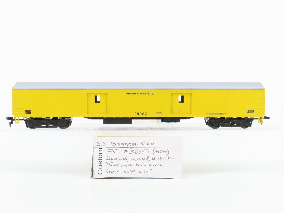 HO Scale AHM/Rivarossi PC Penn Central MOW Baggage Passenger #38867 - Custom