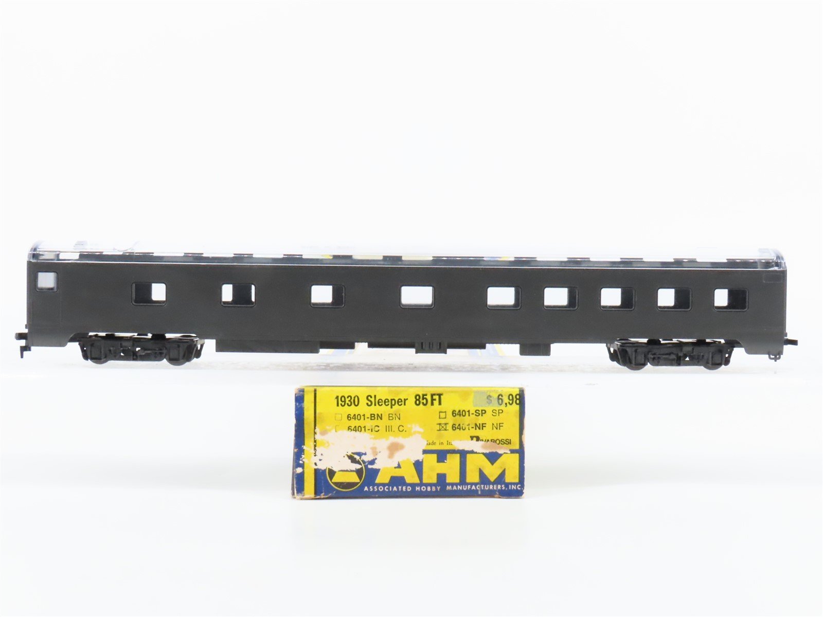HO Scale AHM/Rivarossi 6401-NF Unpainted Sleeper Passenger Car