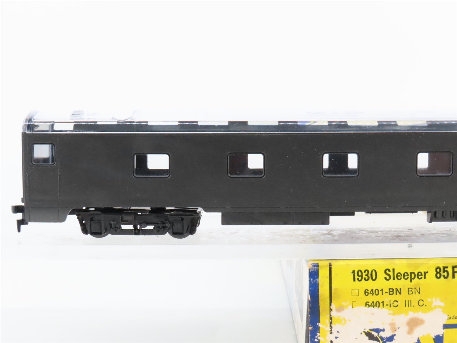 HO Scale AHM/Rivarossi 6401-NF Unpainted Sleeper Passenger Car
