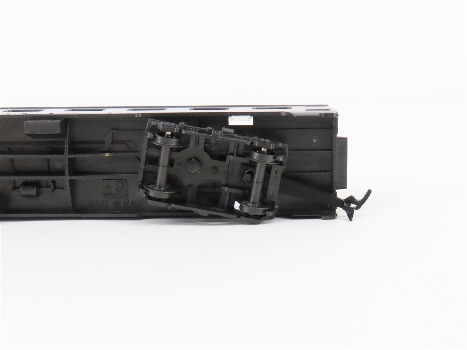 HO Scale AHM/Rivarossi 6401-NF Unpainted Sleeper Passenger Car