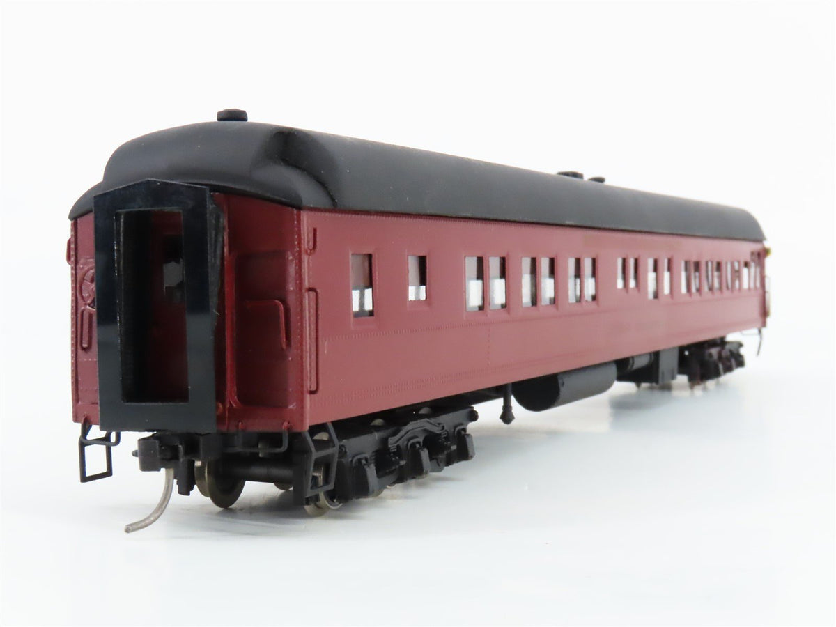 HO Scale Walthers LV Lehigh Valley 8&#39; Solarium Observation Passenger - Custom