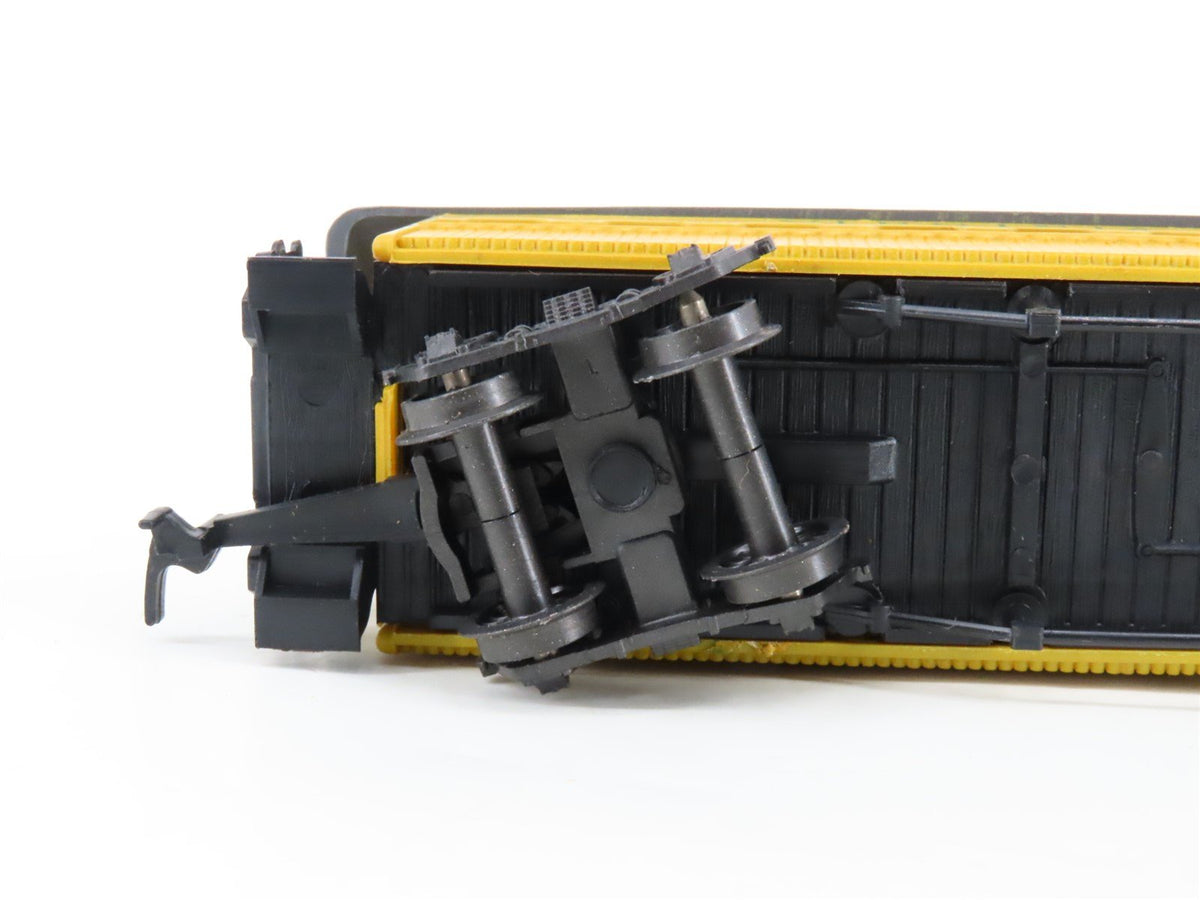 HO Scale AHM/Rivarossi 6235 V&amp;T Virginia &amp; Truckee Old Time Coach Passenger #38