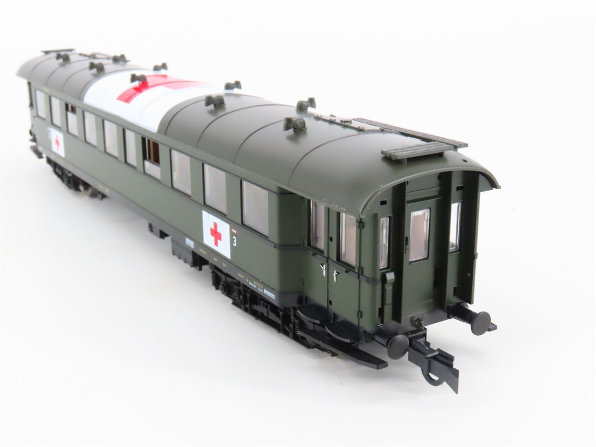 HO Scale Roco 45025 DRG WWII Military Hospital Coach Passenger Car #73 662