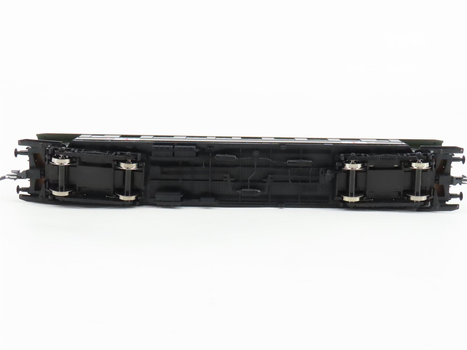 HO Scale Roco 45025 DRG WWII Military Hospital Coach Passenger Car #73 662