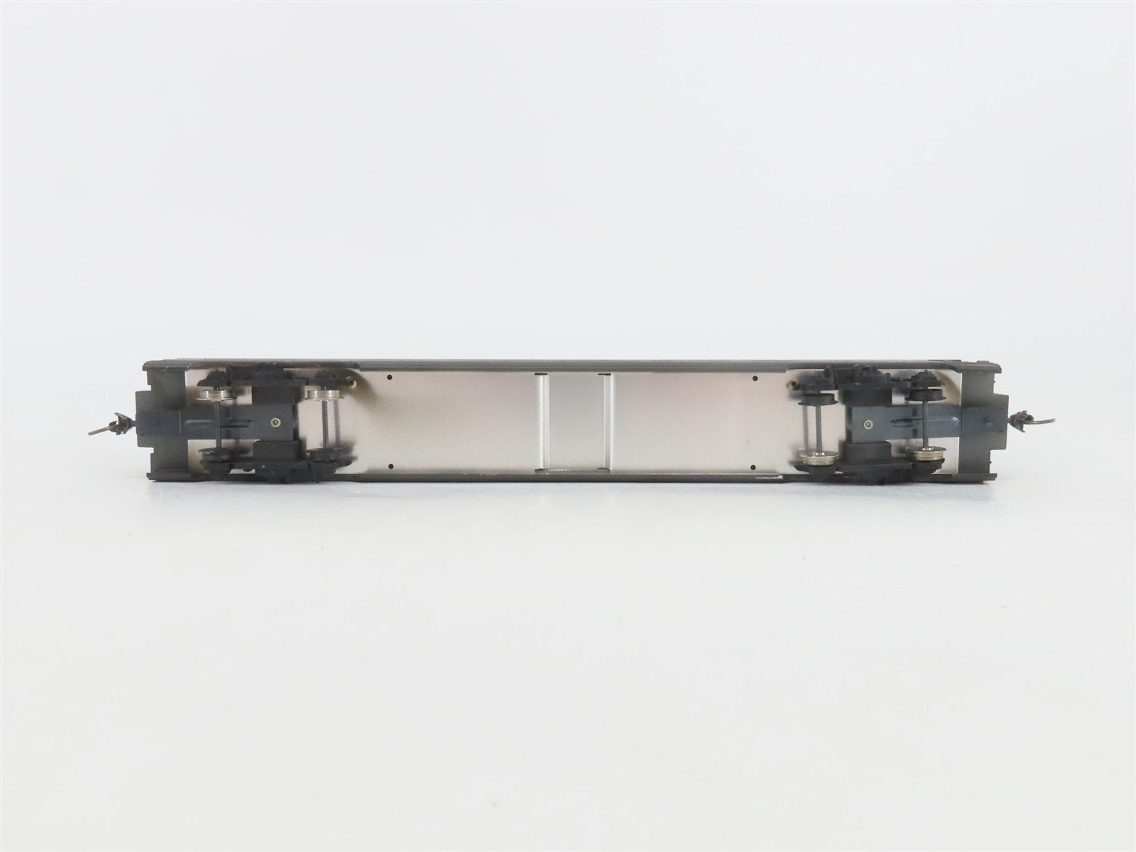 HO Scale Mantua 225-22 NYC New York Central Aluminum Room Passenger Car