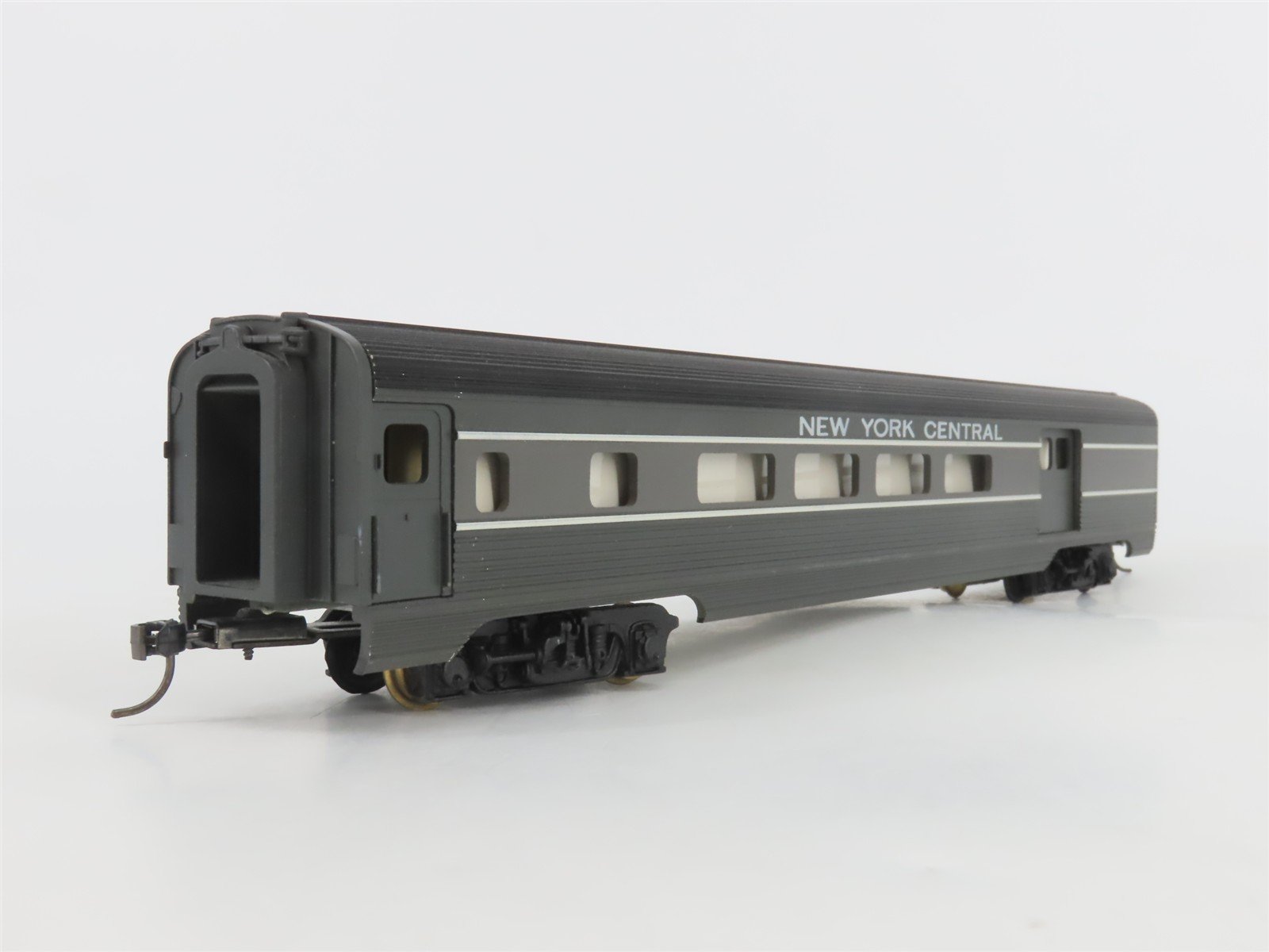 HO Scale Mantua 222-22 NYC New York Central Aluminum Combine Passenger Car
