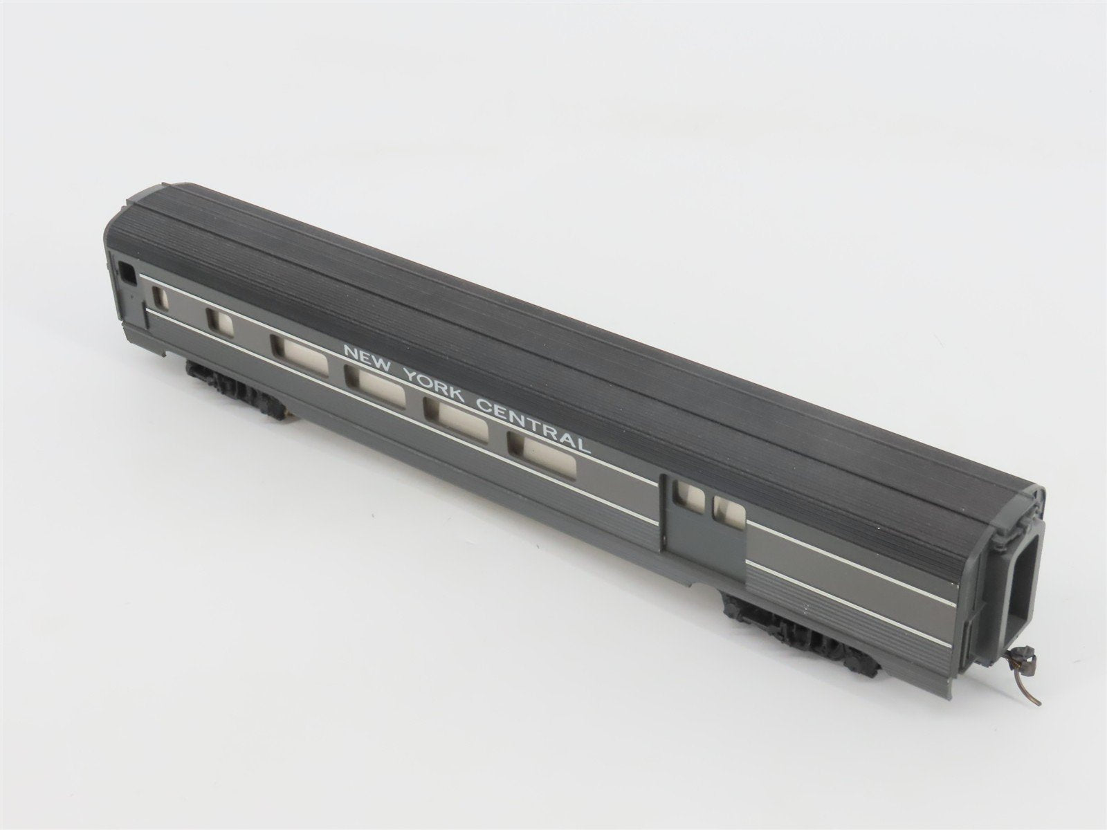 HO Scale Mantua 222-22 NYC New York Central Aluminum Combine Passenger Car
