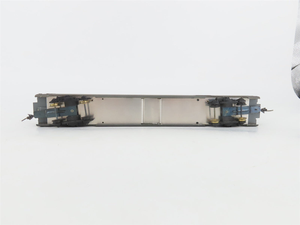 HO Scale Mantua 222-22 NYC New York Central Aluminum Combine Passenger Car