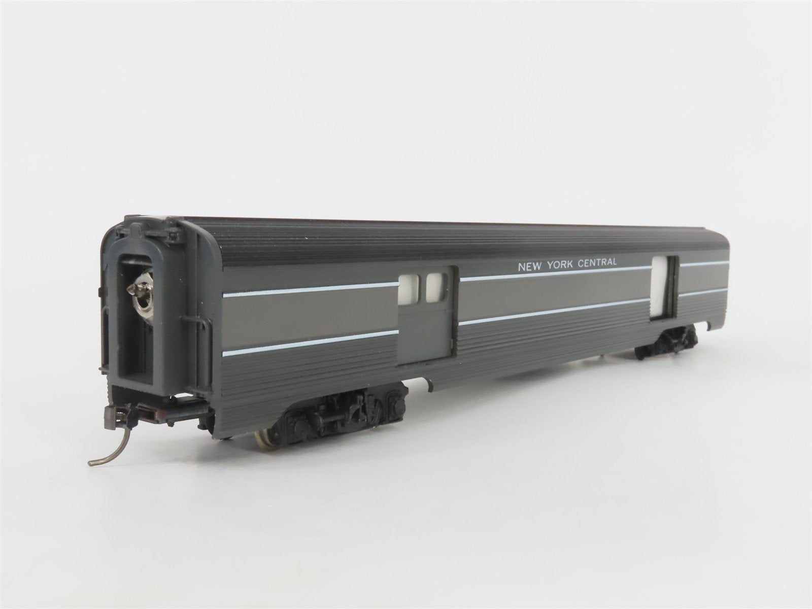 HO Scale Mantua 221-22 NYC New York Central Aluminum Baggage Passenger