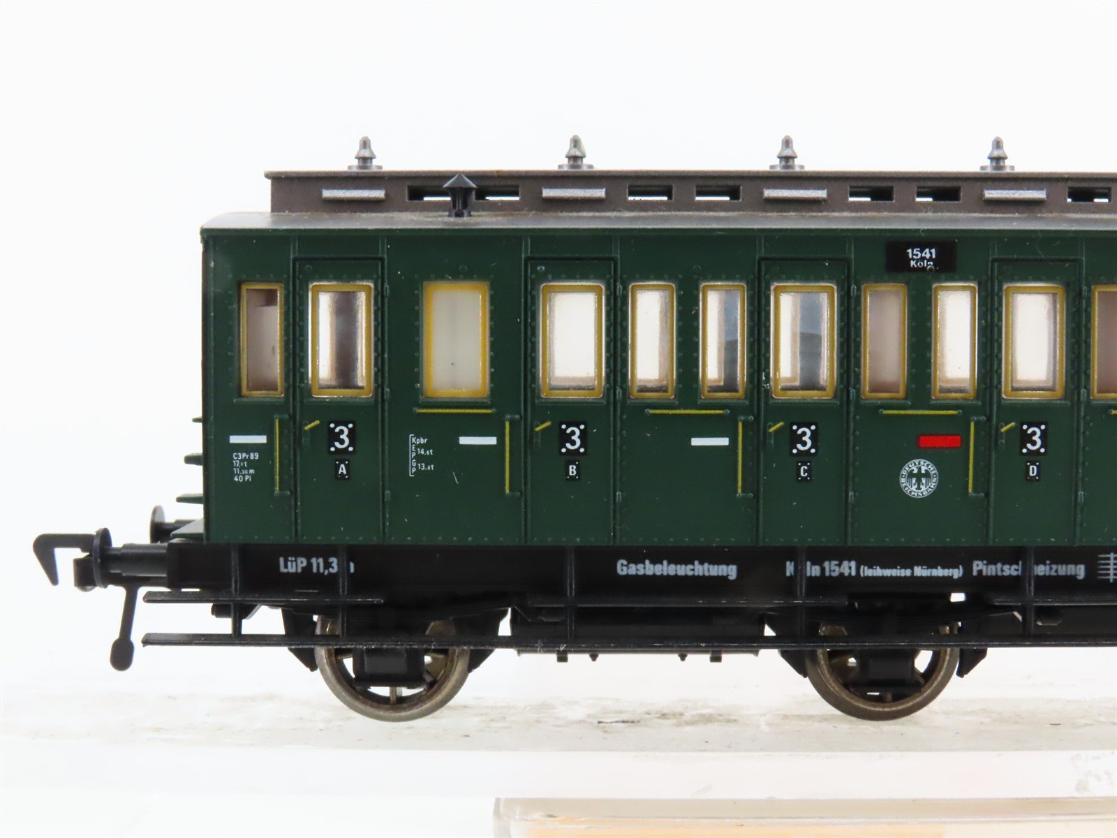 HO Scale Fleischmann 5092 DR Deutsche Reichsbahn 3rd Class Coach Passenger #1541