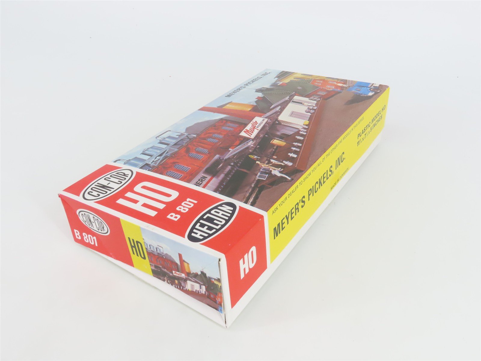 HO 1/87 Scale Con-Cor Heljan Kit B801 Meyer's Pickels, Inc.