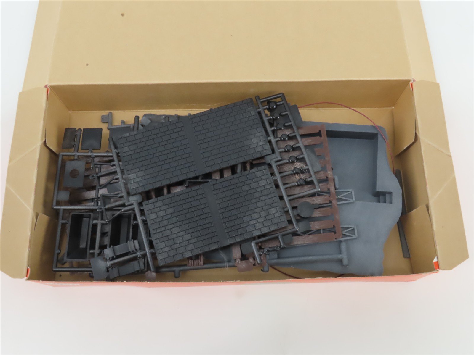 HO 1/87 Scale Heljan Kit 1767 Coaling Station - SEALED