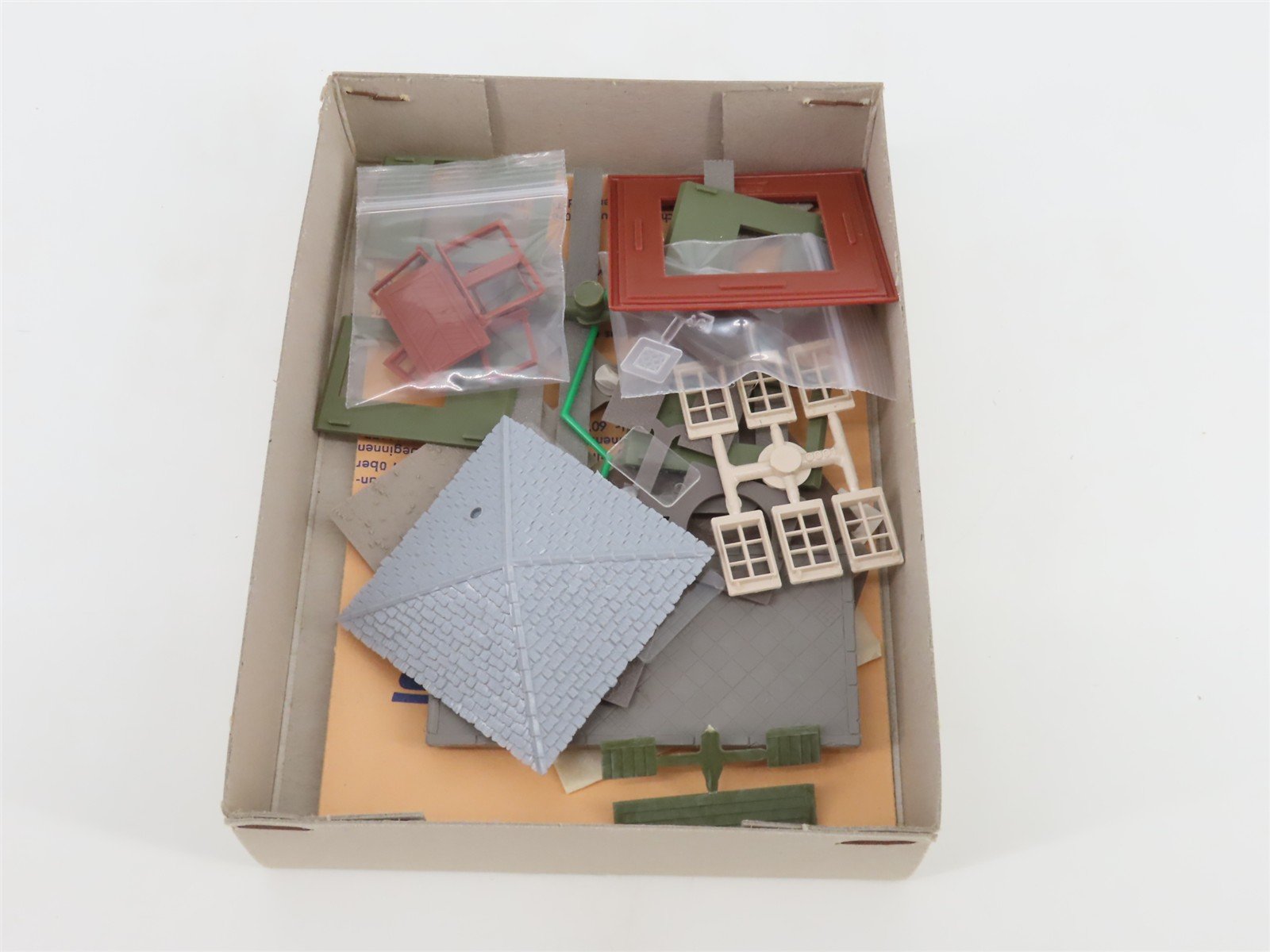 HO 1/87 Scale Vollmer Kit 5733 Signal Box