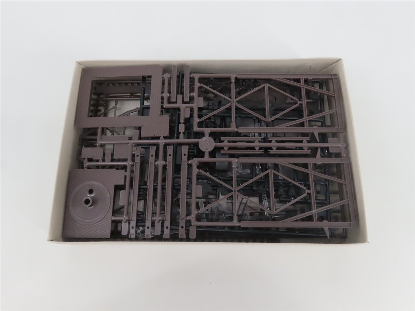 HO 1/87 Scale Faller Kit B-162 Gantry Crane