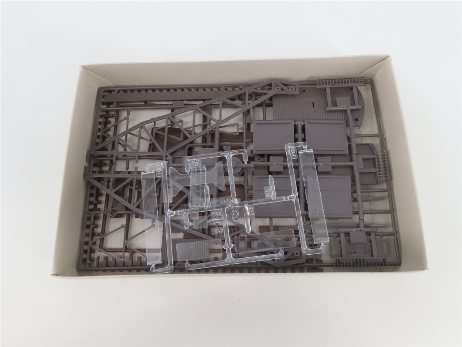 HO 1/87 Scale Faller Kit B-162 Gantry Crane