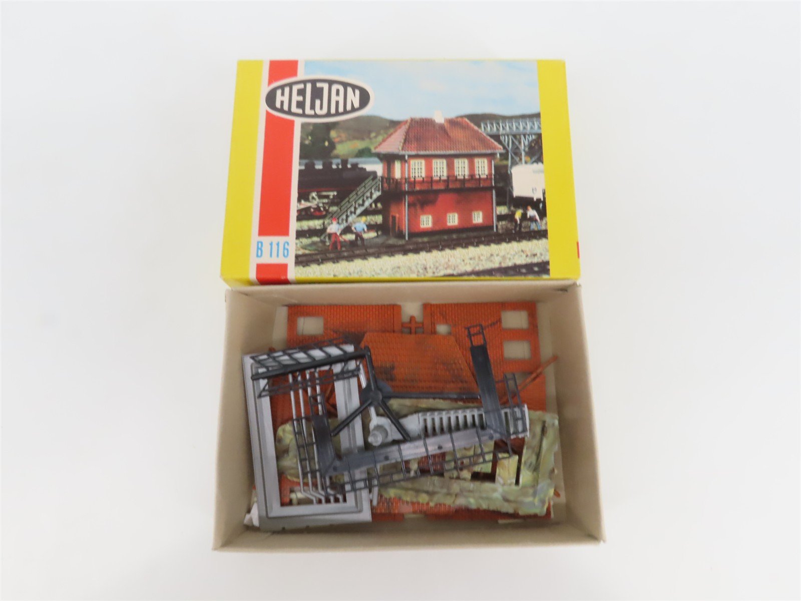 HO 1/87 Scale Heljan Plastic Kit B116 Block Cabin