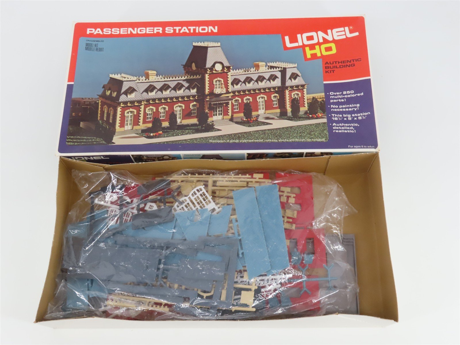 HO 1/87 Scale Lionel Plastic Kit 5-4554 Passenger Station