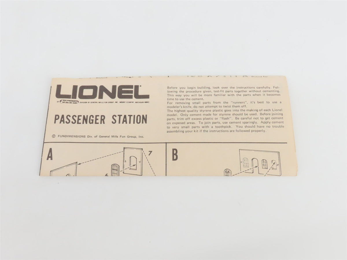 HO 1/87 Scale Lionel Plastic Kit 5-4554 Passenger Station