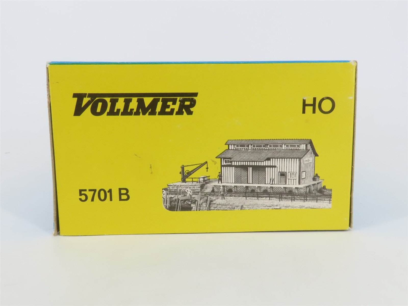 HO 1/87 Scale Vollmer Plastic Kit 5701B Freight Station w/ Loading Ramp