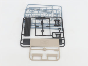 HO 1/87 Scale Vollmer Kit 5747 Engine Cleaning Plant w/ Gandry Crane