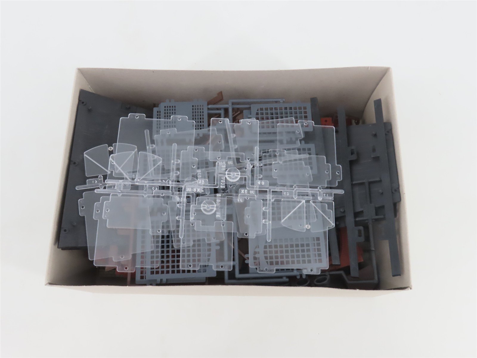 HO 1/87 Scale Kibri Kit 59452 Three-Stall Engine House