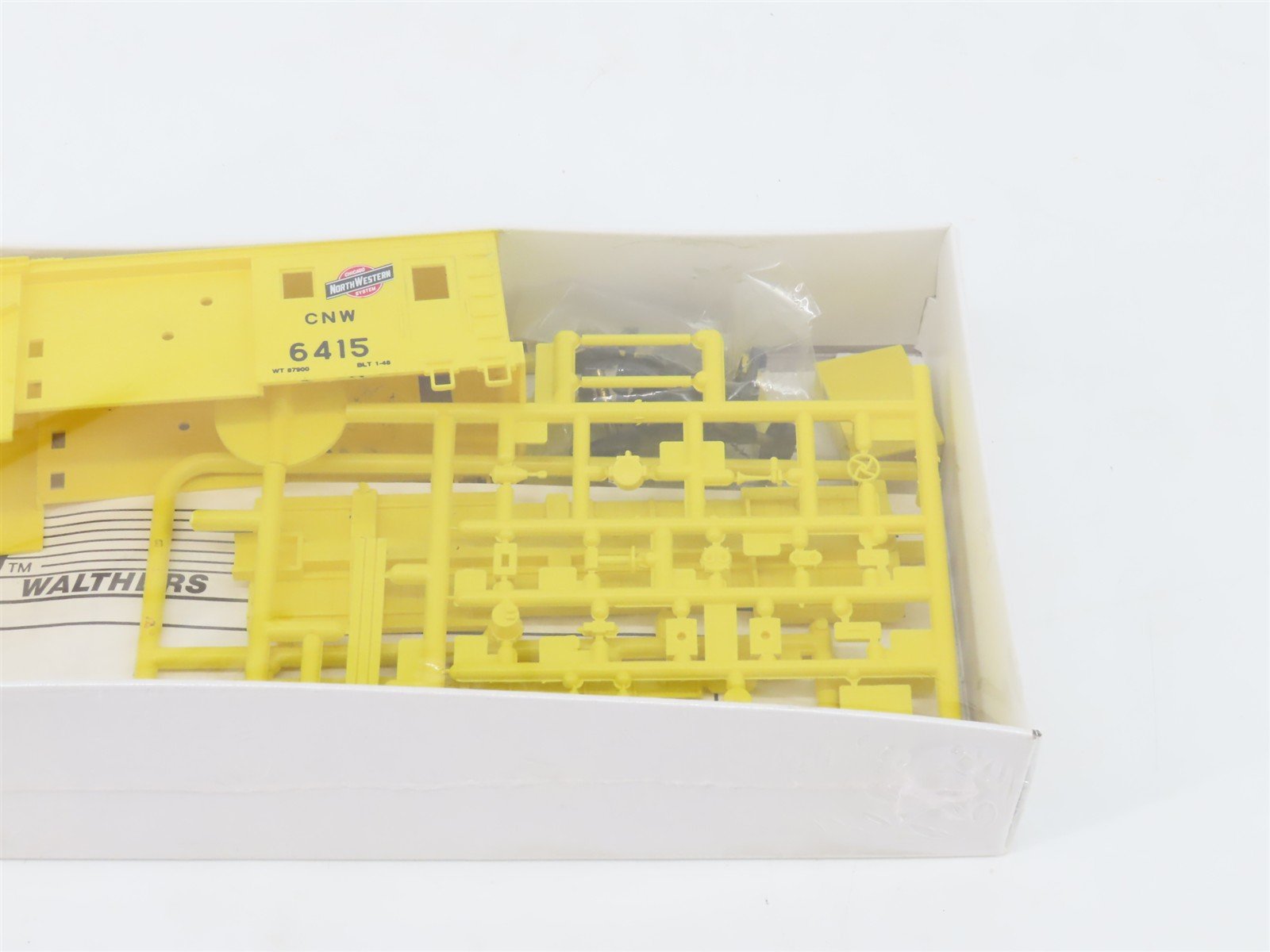 HO Scale Walthers Kit 932-5757 CNW Russell Snowplow #6415 - SEALED