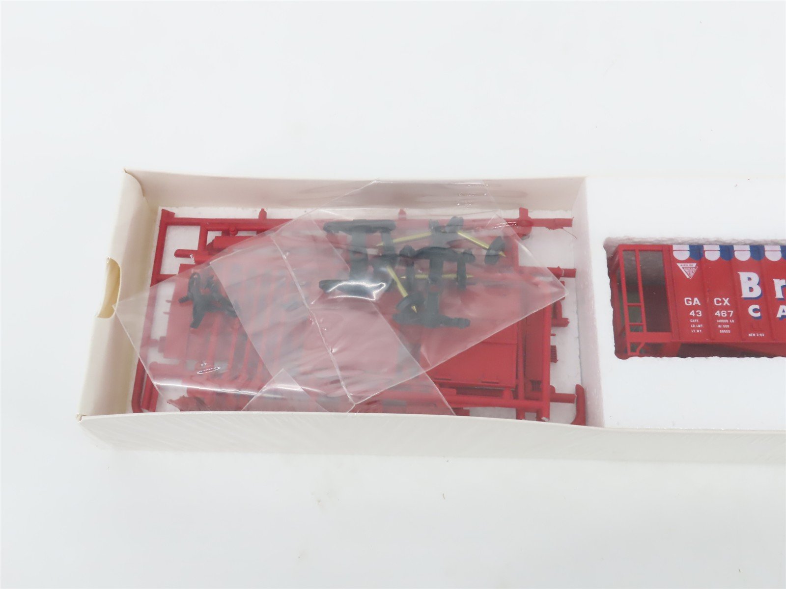 HO Walthers Kit GACX Brach's Candies Airslide Covered Hopper #43467 - SEALED