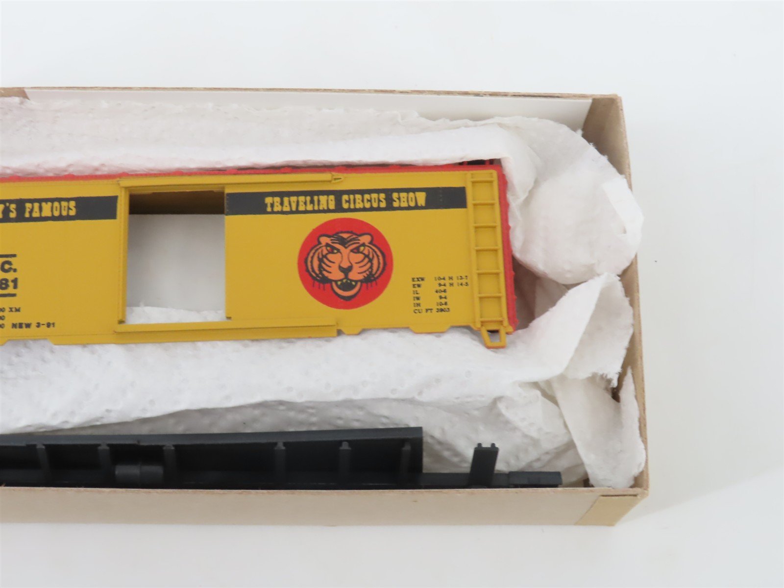 HO Scale Athearn Bev-Bel Kit 883 C&JC Cody & Jeremy's Circus 40' Box Car #486681