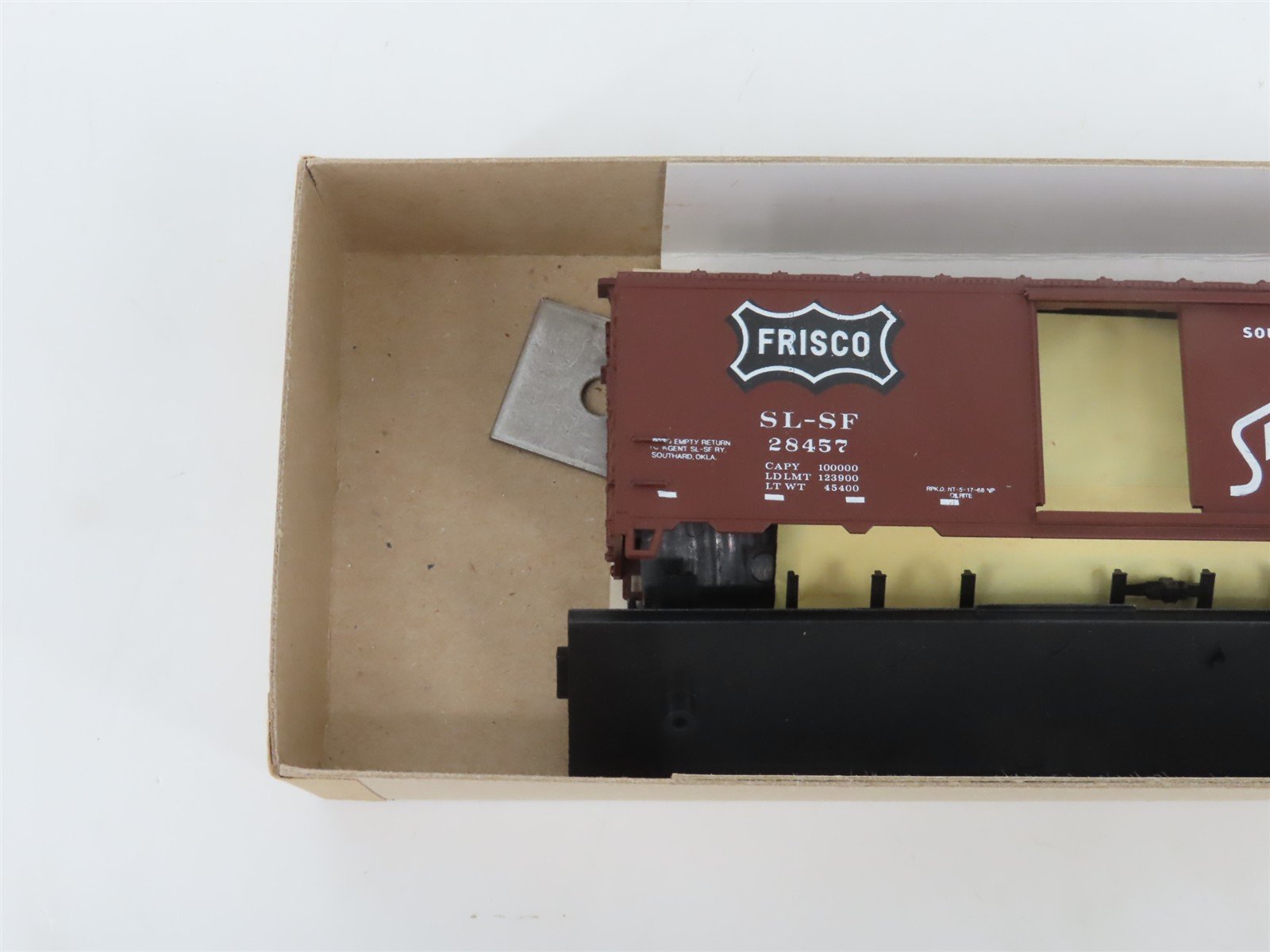 HO Scale Athearn Bev-Bel Kit 1013-1 SL-SF Frisco 40' Single Door Box Car #28457