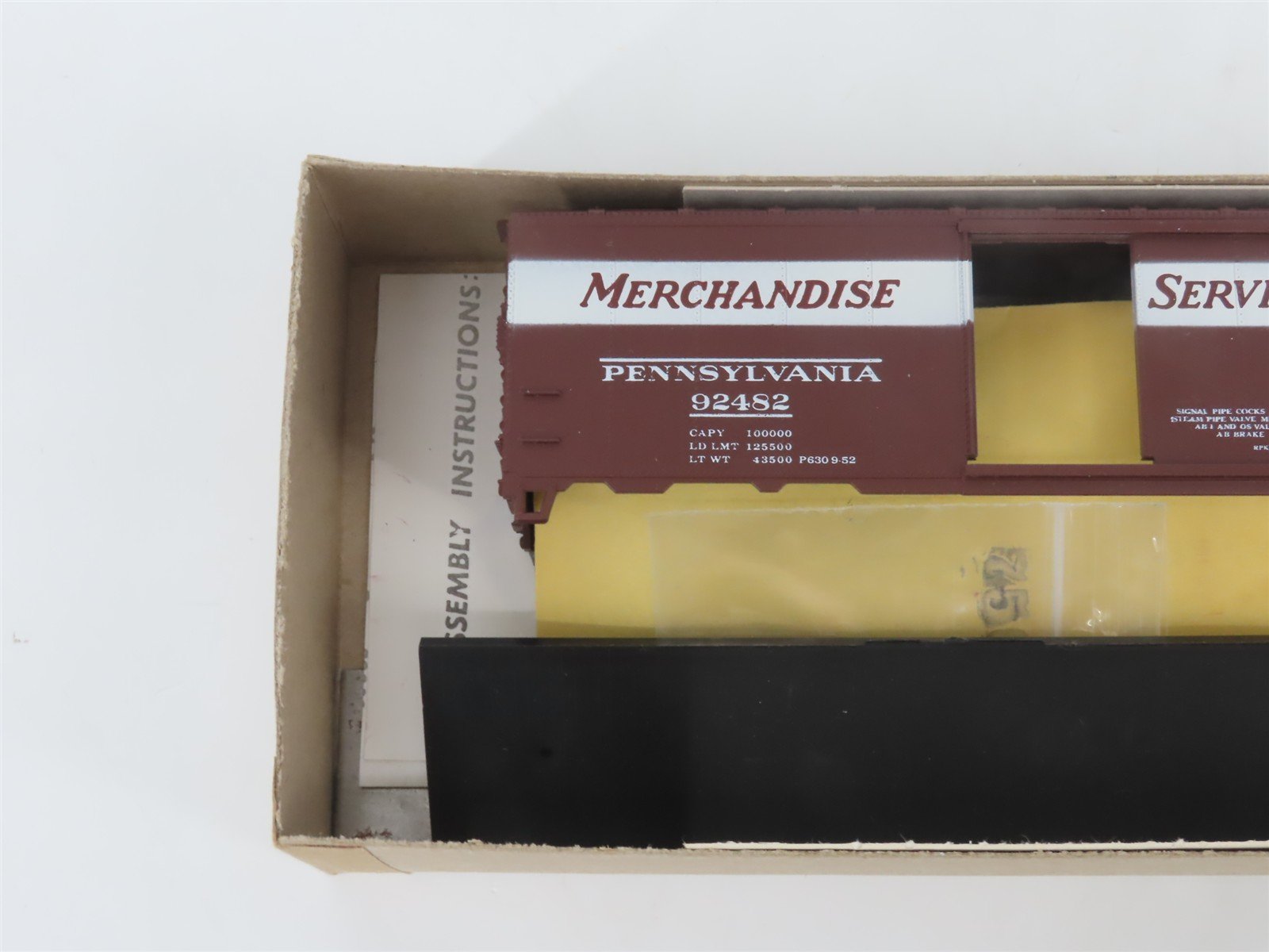 HO Scale Athearn Bev-Bel Kit #1734-1 PRR Merchandise Service 40' Box Car #92482