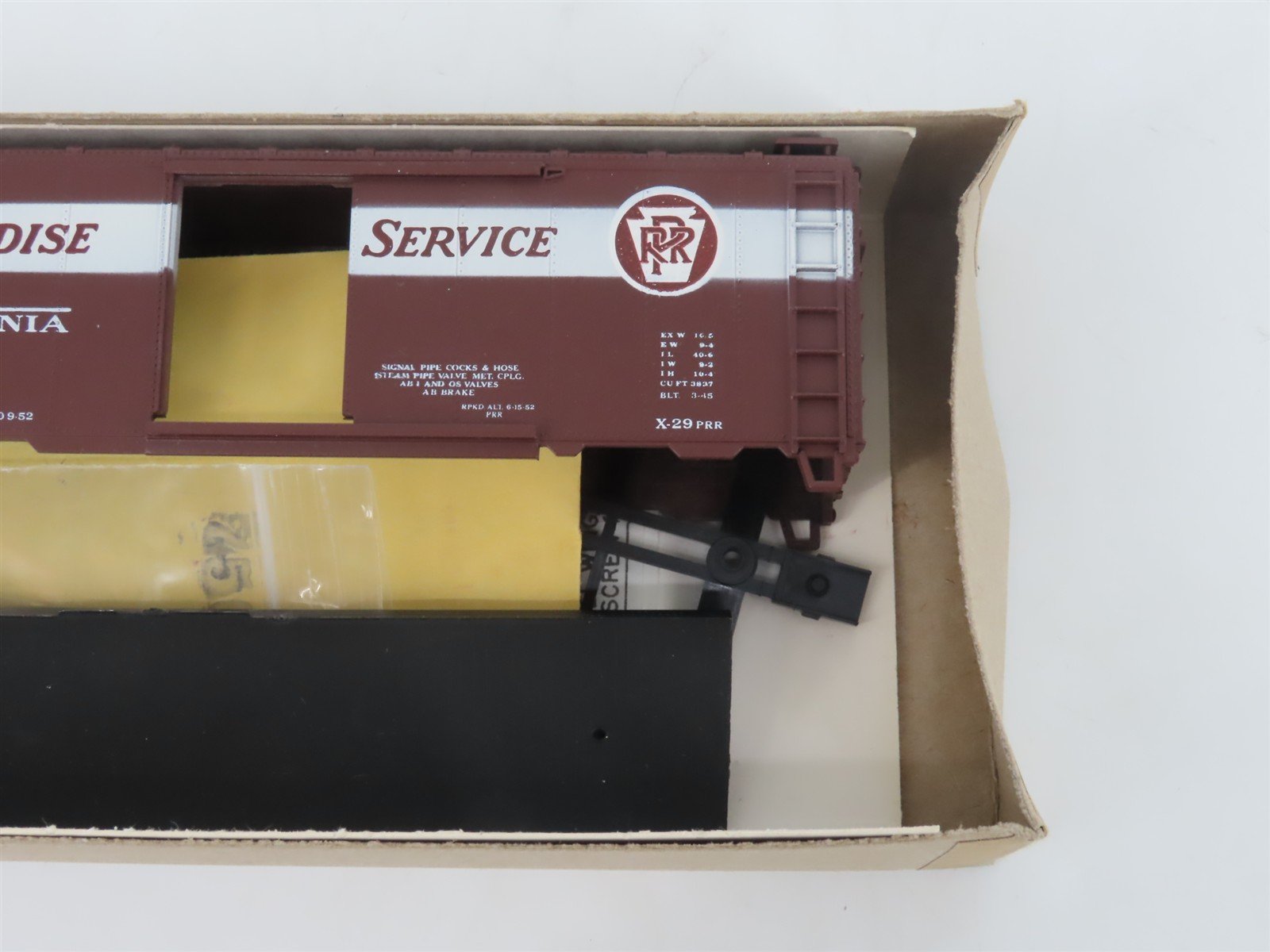 HO Scale Athearn Bev-Bel Kit #1734-1 PRR Merchandise Service 40' Box Car #92482