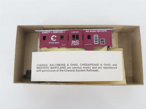 HO Scale Athearn Bev-Bel Kit 2214 B&O Chessie System Bay Window Caboose #C-3017