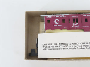 HO Scale Athearn Bev-Bel Kit 2214 B&O Chessie System Bay Window Caboose #C-3017