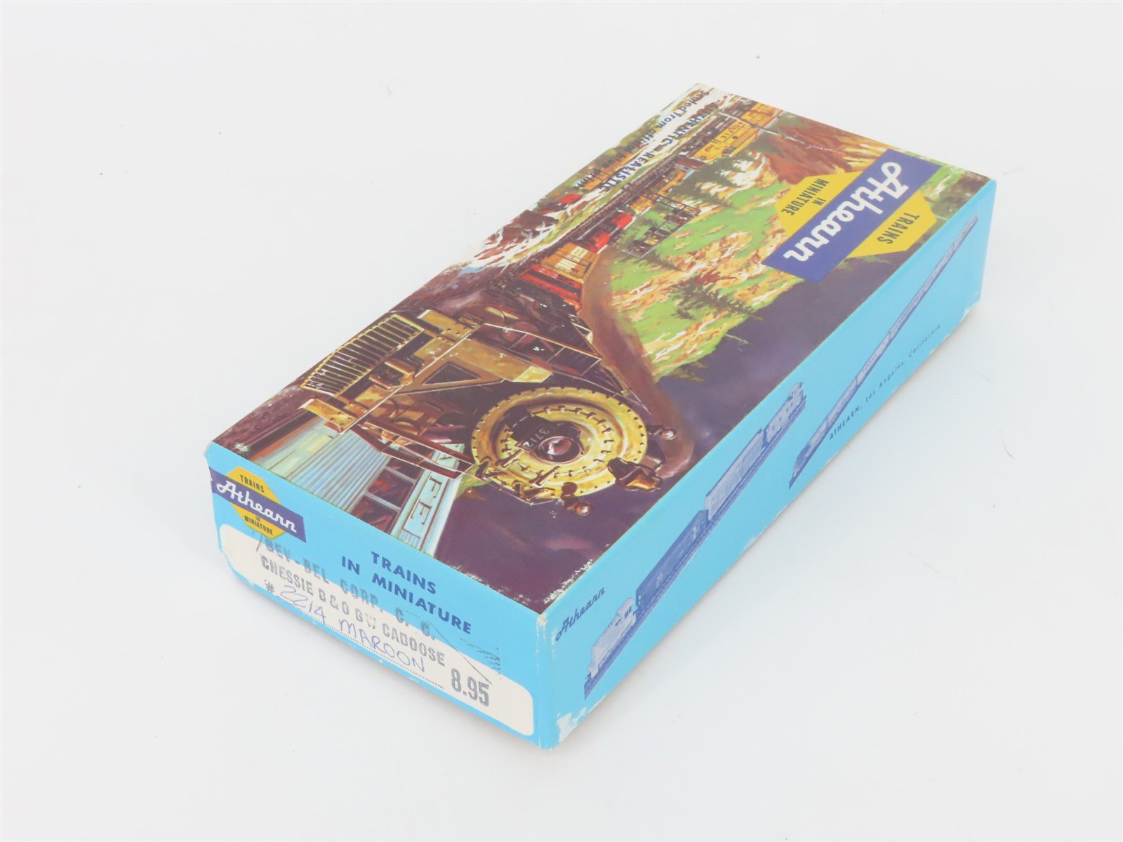 HO Scale Athearn Bev-Bel Kit 2214 B&O Chessie System Bay Window Caboose #C-3017