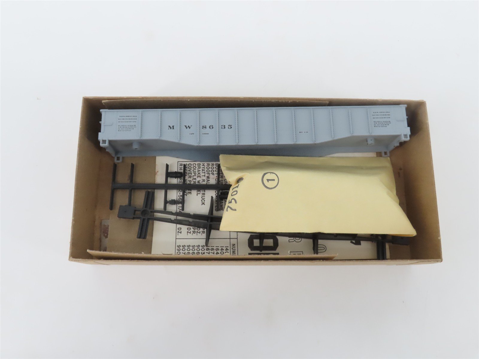 HO Scale Athearn Bev-Bel Kit 449 MW Maintenance of Way Gray 50' Gondola #8635