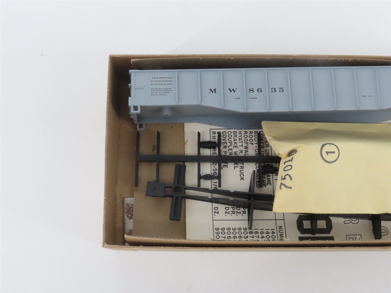 HO Scale Athearn Bev-Bel Kit 449 MW Maintenance of Way Gray 50' Gondola #8635