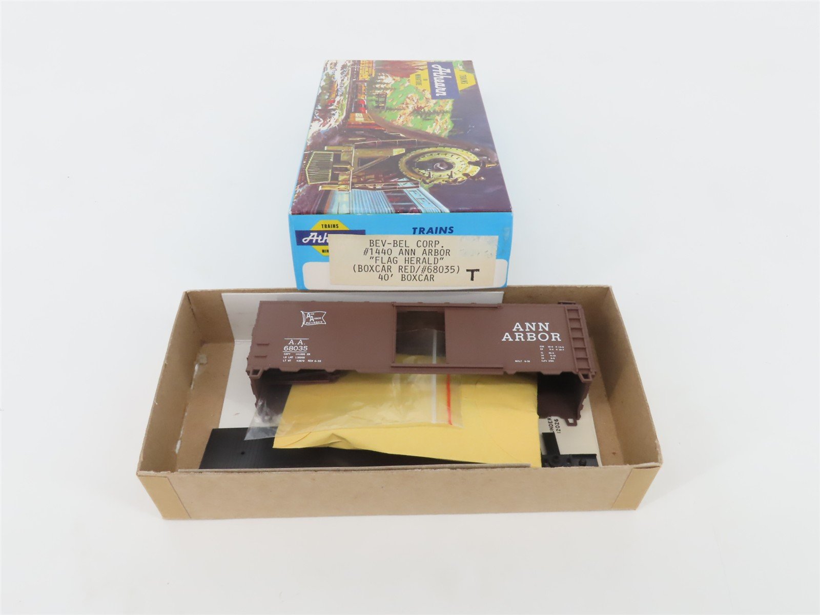 HO Scale Athearn Bev-Bel Kit 1440 AA Ann Arbor "Flag Herald" 40' Box Car #68035