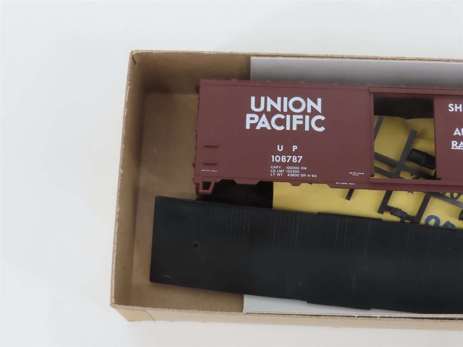 HO Scale Athearn Bev-Bel Kit 1038-2 UP 