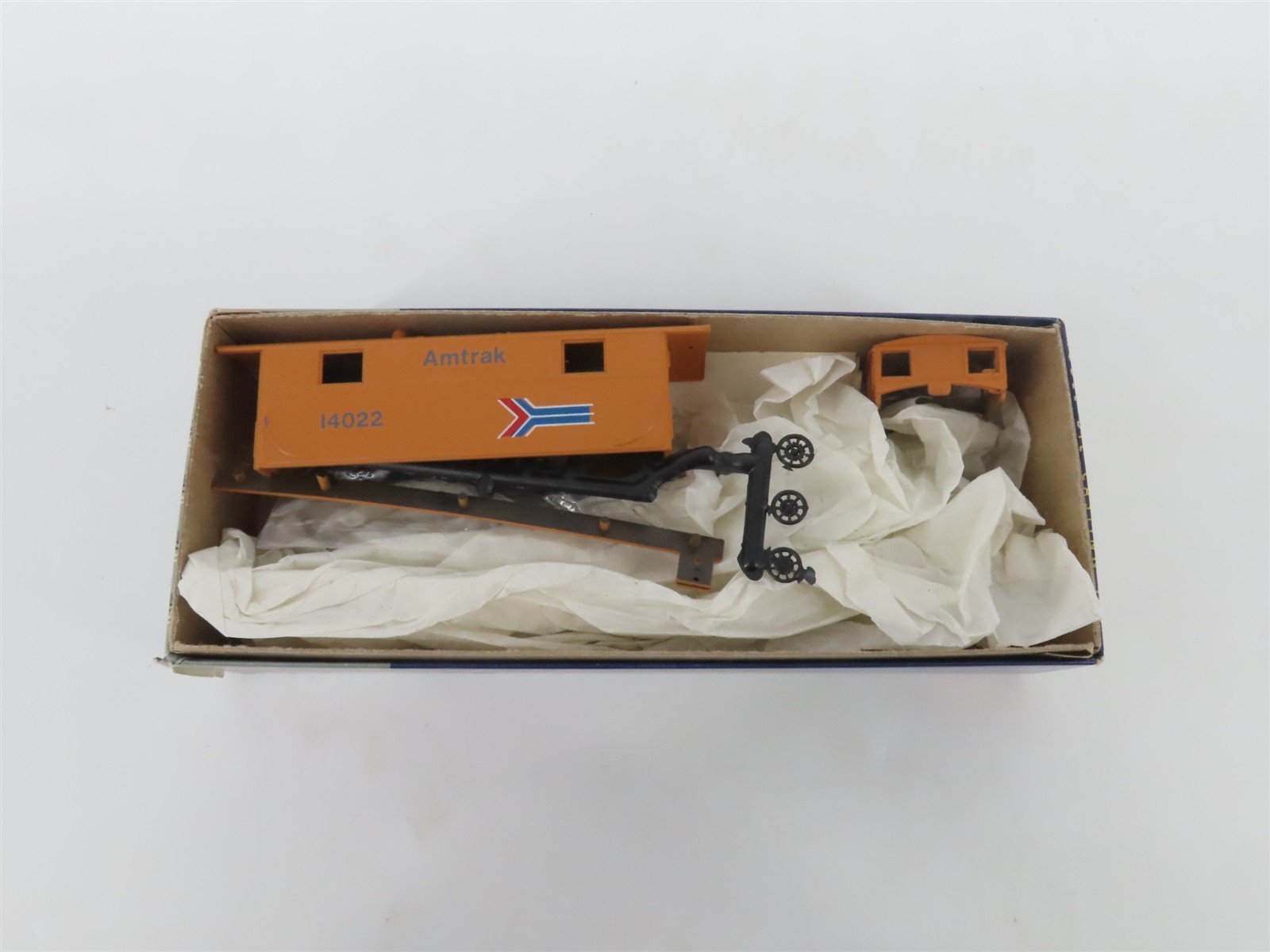 HO Roundhouse Bev-Bel Kit 4998-1 AMTK Amtrak Orange Center Cupola Caboose #14022