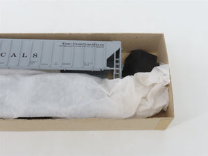 HO Scale Athearn Bev-Bel Kit 1799 PTLX FMC Chemicals 3-Bay Covered Hopper #28143