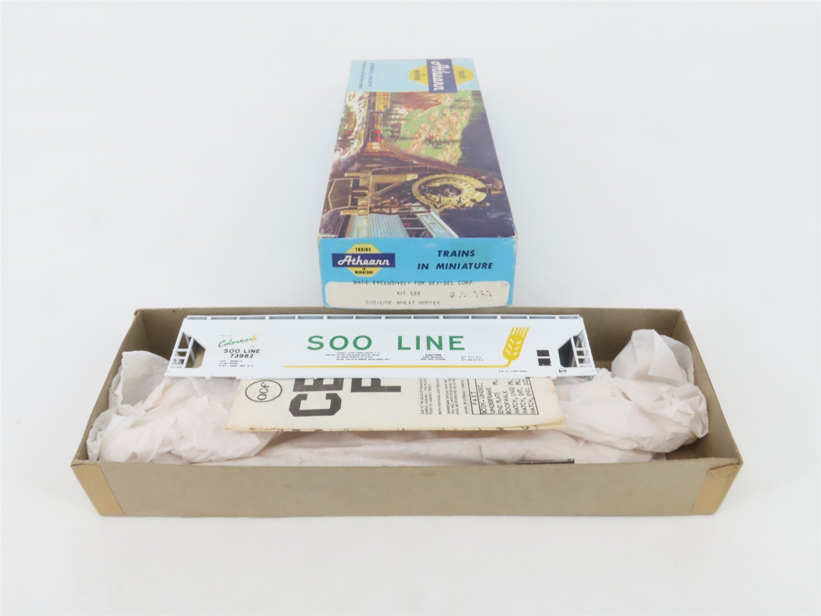 HO Athearn Bev-Bel Kit 588 SOO Line "Colormark" ACF 4-Bay Covered Hopper #73982