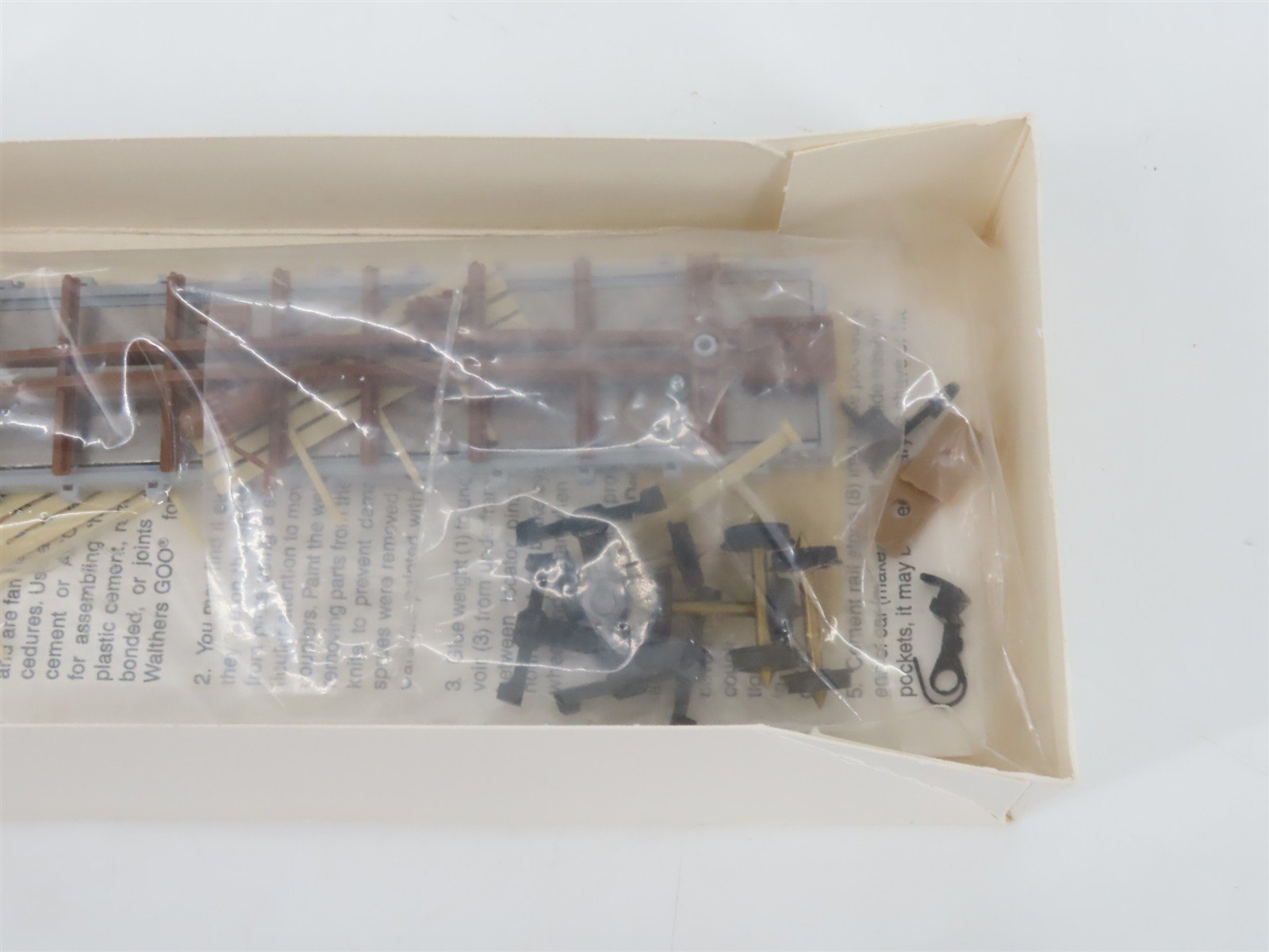 HO Walthers Kit 932-5601 MW Maintenance of Way Rail & Tie 42' Flat Car #286