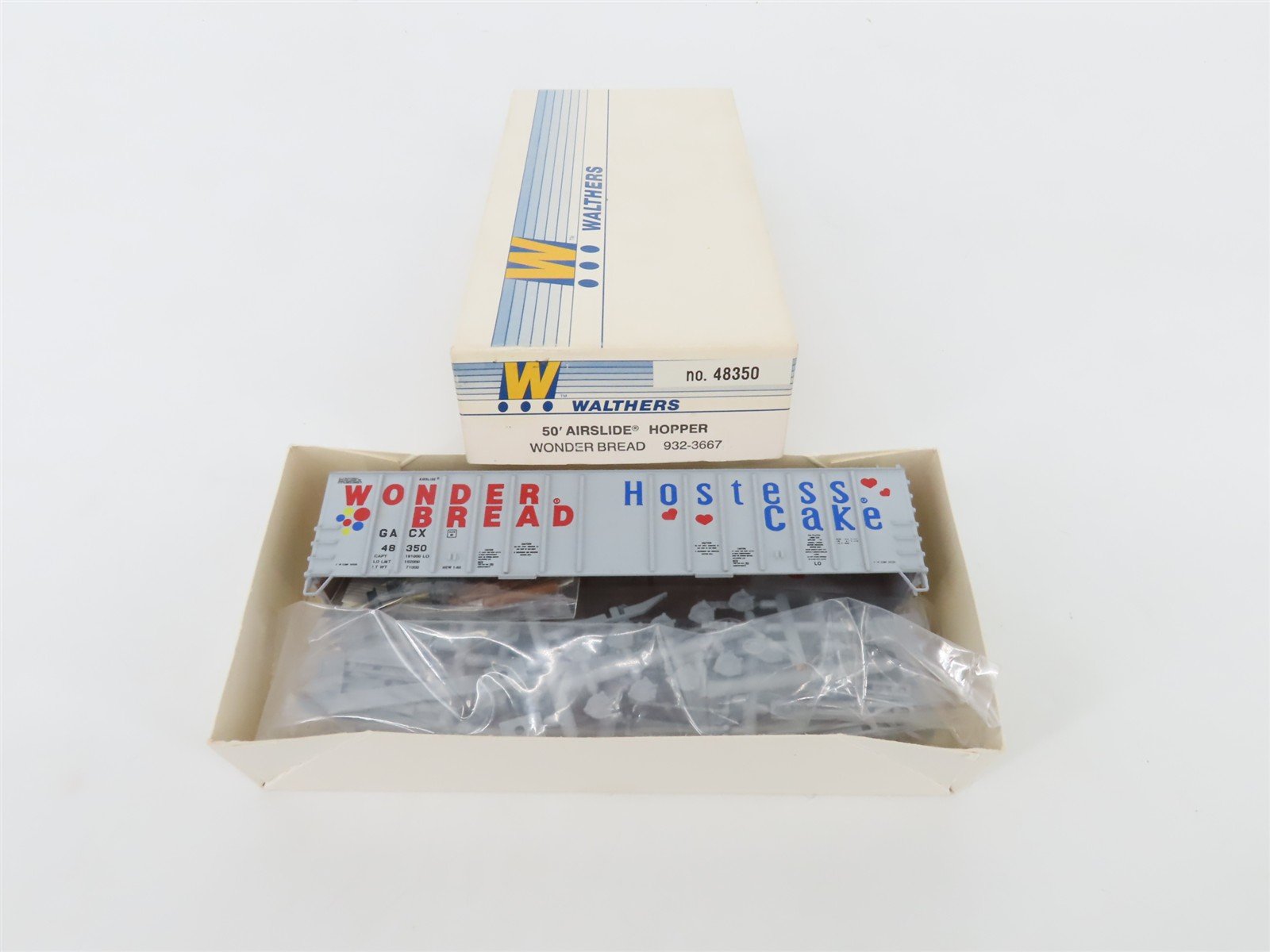 HO Walthers Kit 932-3667 GACX Wonder Bread / Hostess Airslide Hopper #48350