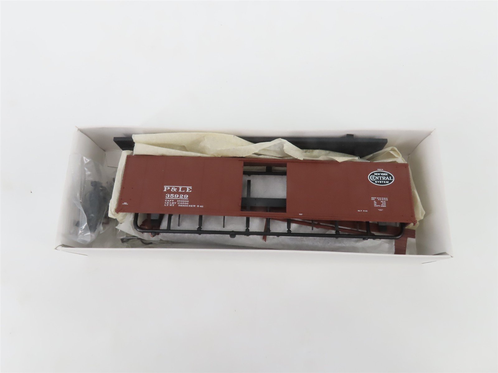HO Scale Proto 2000 Kit 21792 P&LE Pittsburgh & Lake Erie 50' Box Car #35929
